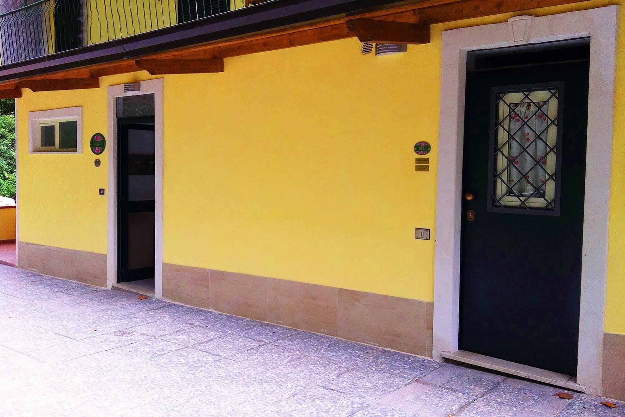 Il Roseto Bed & Breakfast Frosinone Eksteriør bilde