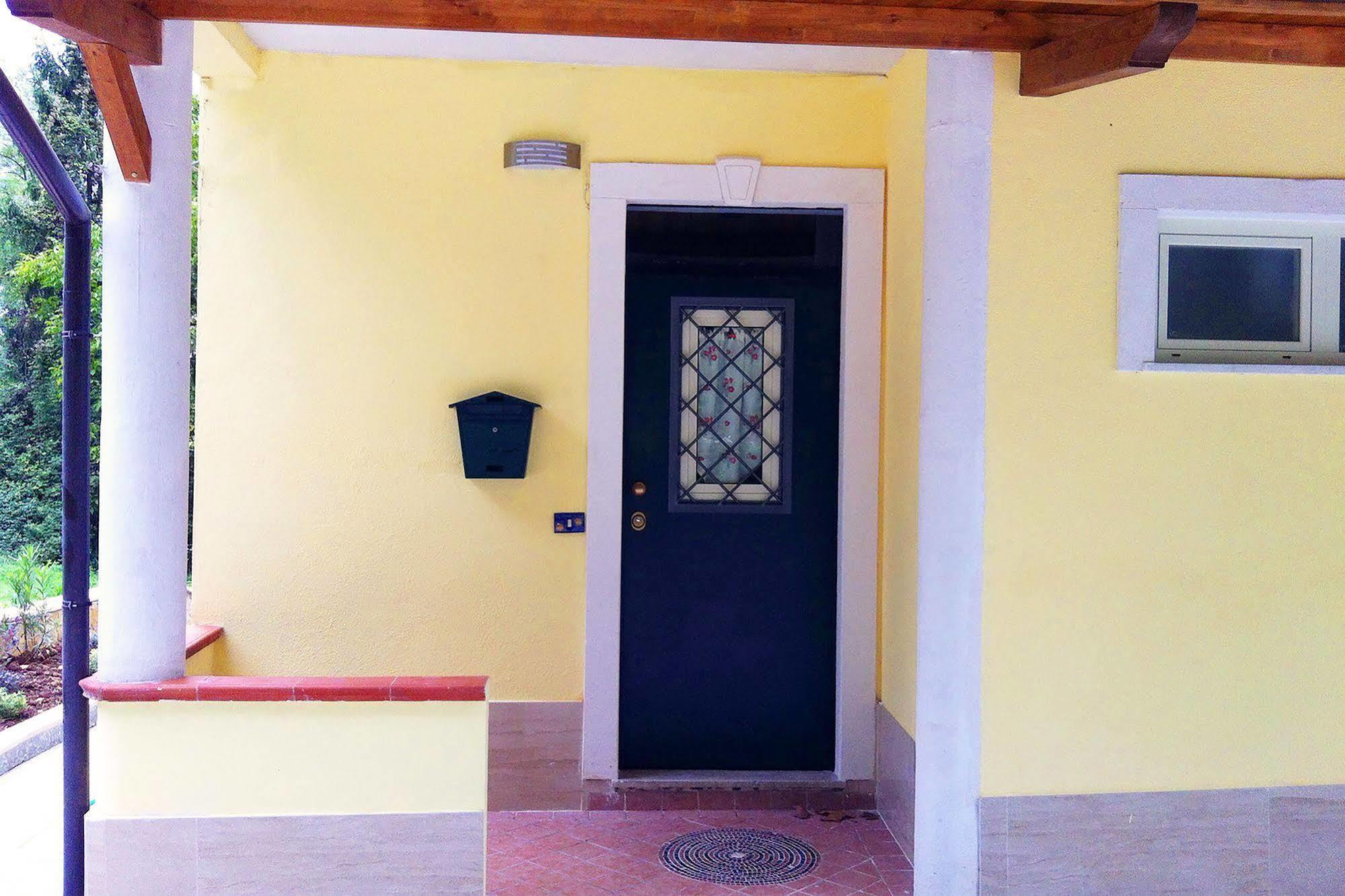 Il Roseto Bed & Breakfast Frosinone Eksteriør bilde